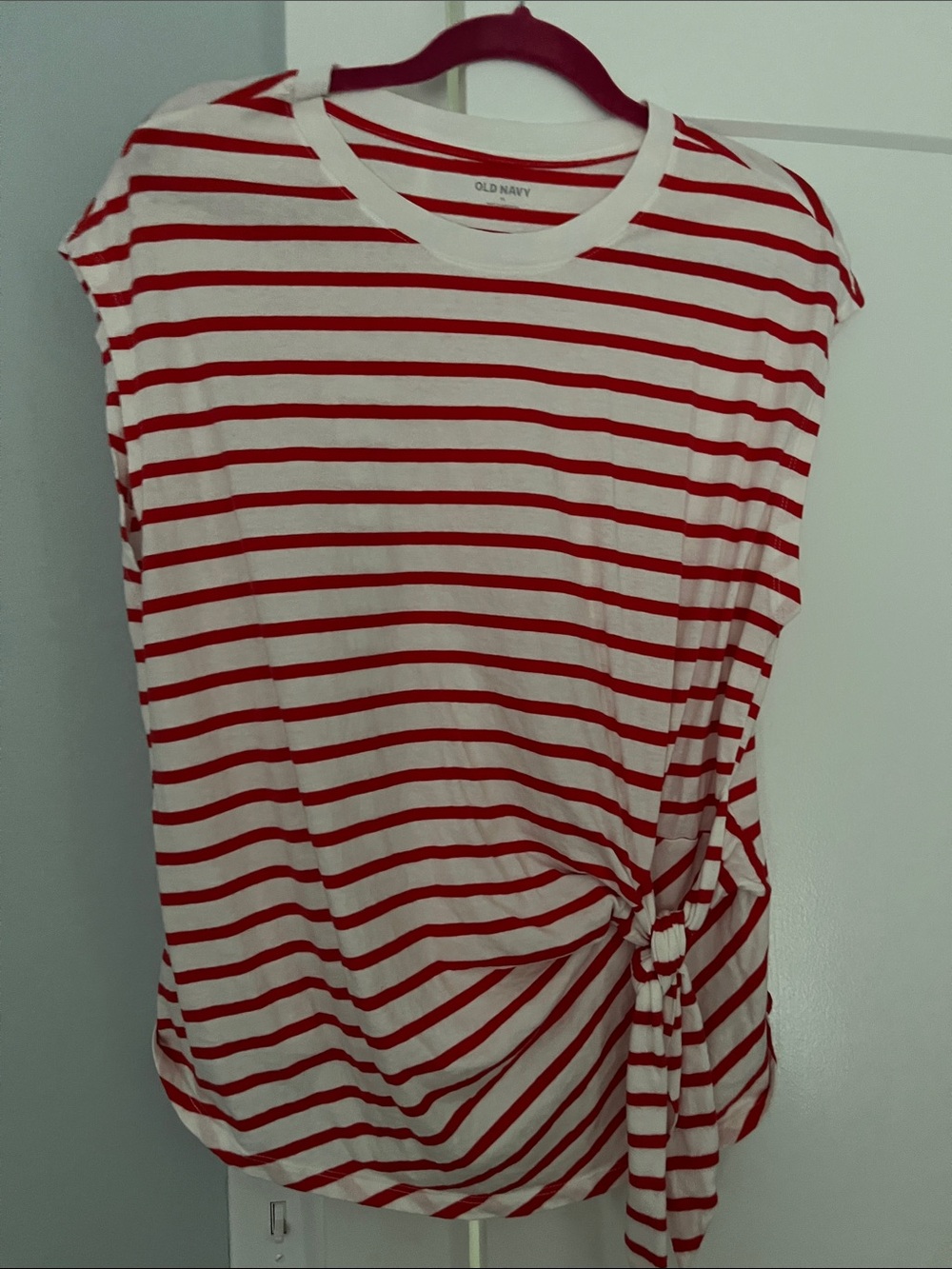 Old Navy Red & White Striped Side-Tie Short Sleeve Tee